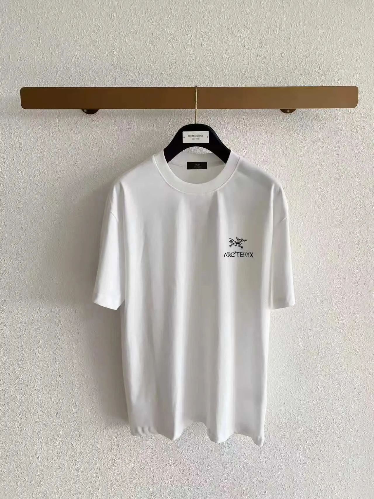 Arc’ter/ Classiclogo + New Arrival ， ， ， ， T Same Style。 :Black White Blue Gray Size:S（90-130 ） M（125-140 ） L（135-160 ） XL（160-180 ） XXL（180 ）